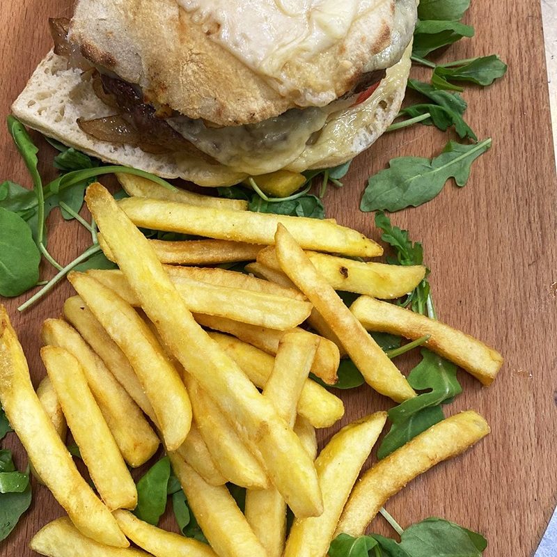 San Cristobal burger-San Cristobal Enna
